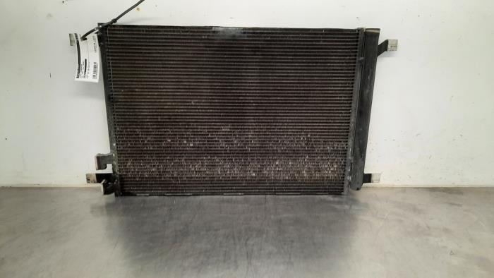 Airco Condensor van een Volkswagen T-Roc 2.0 R TSI 16V 4Motion 2020