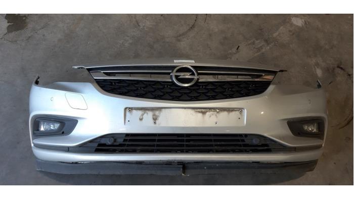 Zderzak przedni Opel Astra