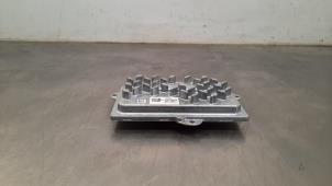 Gebruikte Module LED koplamp Peugeot 5008 II (M4/MC/MJ/MR) 1.2 12V e-THP PureTech 130 Prijs € 133,10 Inclusief btw aangeboden door Autohandel Didier