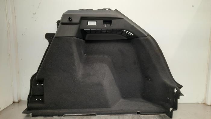 Tapicerka pokrywy bagaznika prawa Audi Q4