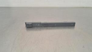 Gebruikte Keyless entry antenne Peugeot 408 1.2 PureTech 130 Prijs € 18,15 Inclusief btw aangeboden door Autohandel Didier