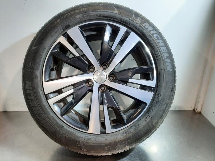Wheel + tyre Peugeot 5008