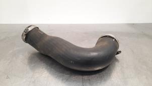 Gebruikte Intercooler Buis Volkswagen Amarok 3.0 TDI V6 24V 4Motion Prijs € 48,40 Inclusief btw aangeboden door Autohandel Didier