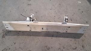 Gebruikte Versnellingsbak Steun Mercedes GLE Coupe (C292) 350d 3.0 V6 24V BlueTEC 4-Matic Prijs € 229,90 Inclusief btw aangeboden door Autohandel Didier