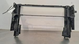 Gebruikte Voorfront BMW 5 serie Touring (F11) 530d xDrive 24V Blue Performance Prijs € 78,65 Inclusief btw aangeboden door Autohandel Didier