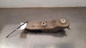 Gebruikte Motorsteun BMW 5 serie Touring (F11) 530d xDrive 24V Blue Performance Prijs € 30,25 Inclusief btw aangeboden door Autohandel Didier