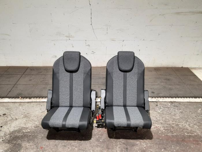 Rear bench seat Peugeot 5008