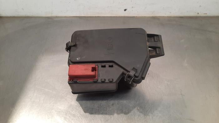 Fuse box Mercedes Vito