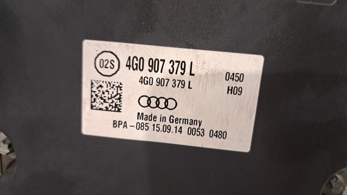 ABS Pomp van een Audi A6 Avant (C7) 2.0 TDI 16V 2014