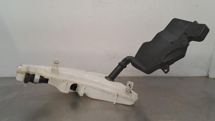 Réservoir lave-glace avant Audi A6