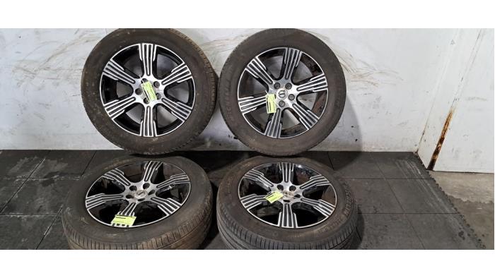 Kit jantes + pneumatiques Volvo XC40