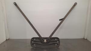 Gebruikte Frontdeel steun BMW 4 serie Gran Coupe (F36) 418d 2.0 16V Prijs € 60,50 Inclusief btw aangeboden door Autohandel Didier