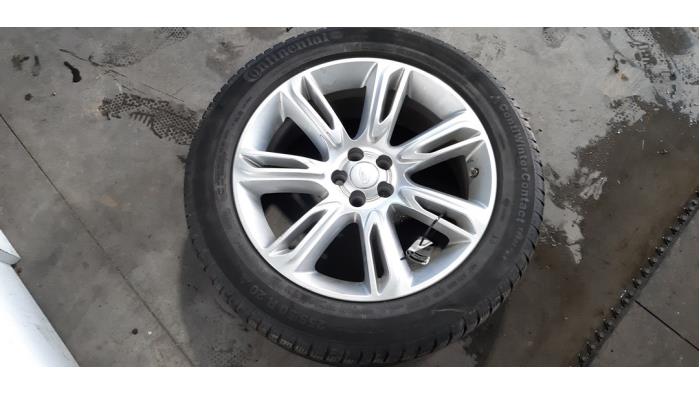 Wheel + tyre Landrover Range Rover