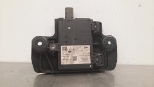 Gebruikte Radar sensor Landrover Range Rover Velar (LY) 3.0 D300 AWD Prijs € 266,20 Inclusief btw aangeboden door Autohandel Didier