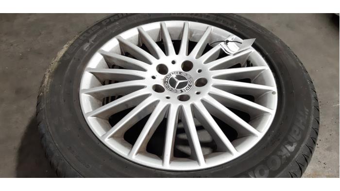 Wheel + tyre Mercedes V-Klasse