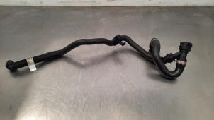 Gebruikte Radiateurslang Landrover Range Rover Evoque (LVJ/LVS) 2.0 Si4 290 16V Coupe Prijs € 36,30 Inclusief btw aangeboden door Autohandel Didier