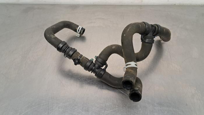 Radiator hose Renault Clio