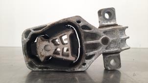 Gebruikte Versnellingsbak Steun Mercedes Sprinter 3t (910.6) 211 CDI 2.1 D FWD Prijs € 30,25 Inclusief btw aangeboden door Autohandel Didier