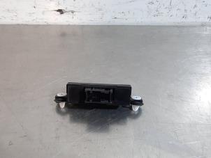 Gebruikte Deur module Citroen Grand C4 Spacetourer (3A) 1.5 Blue HDi 130 16V Prijs € 30,25 Inclusief btw aangeboden door Autohandel Didier