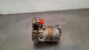 Gebruikte Pomp Airco Porsche Panamera Sport Turismo (971H) 2.9 V6 24V 4 E-Hybrid Prijs € 363,00 Inclusief btw aangeboden door Autohandel Didier