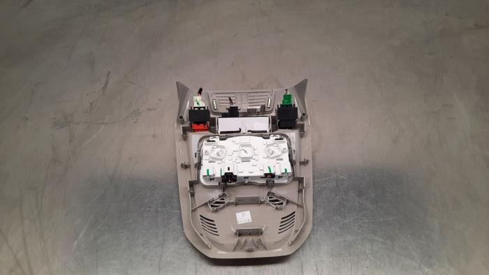 Binnenverlichting voor van een Citroën C5 Aircross (A4/AC/AJ/AR) 1.2 e-THP PureTech 130 2023