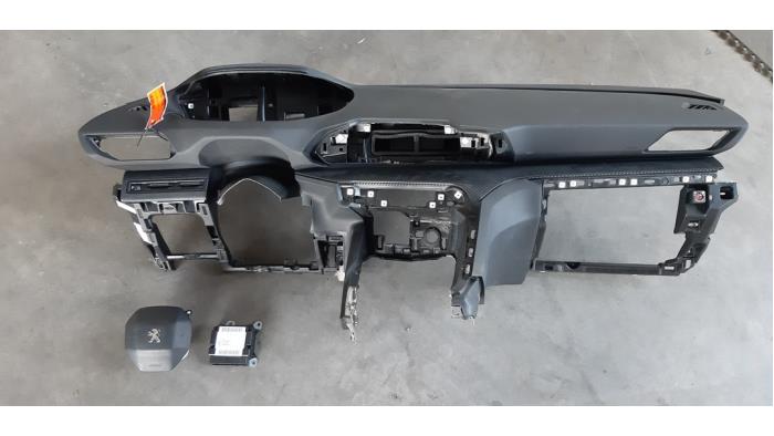 Airbag set + dashboard Peugeot 3008