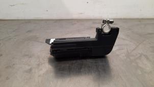 Gebruikte Zekeringkast Audi A6 (C8) 2.0 40 TDI Mild hybrid Quattro Prijs € 66,55 Inclusief btw aangeboden door Autohandel Didier