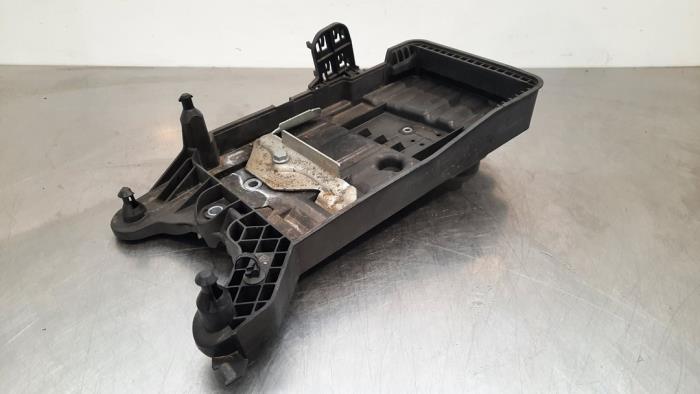 Battery box Audi Q3