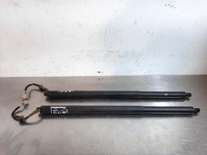 Set of gas struts for boot Ford Puma