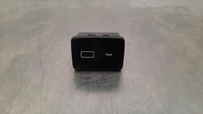 AUX/USB aansluiting Fiat Doblo