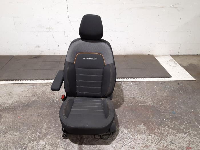 Seat, left Dacia Sandero