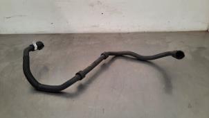 Gebruikte Radiateurslang Opel Corsa F (UB/UH/UP) 1.2 Turbo 12V 100 Prijs € 30,25 Inclusief btw aangeboden door Autohandel Didier