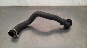 Gebruikte Radiateurslang Citroen Jumpy 2.0 Blue HDI 145 Prijs € 30,25 Inclusief btw aangeboden door Autohandel Didier