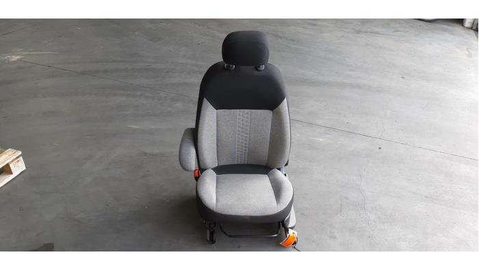 Seat, left Fiat Fiorino