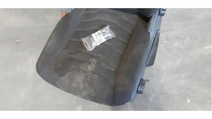 Seat, left Iveco Daily