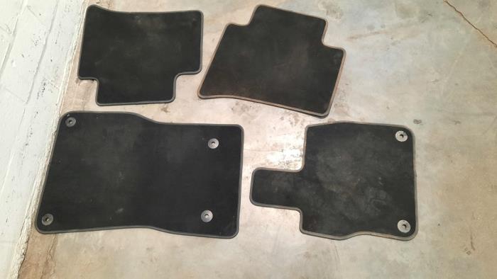 Set of mats Maserati Grecale