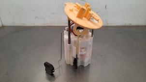 Gebruikte Tank element Pomp Mercedes C (W206) C-220d 2.0 Turbo 16V Prijs € 199,65 Inclusief btw aangeboden door Autohandel Didier