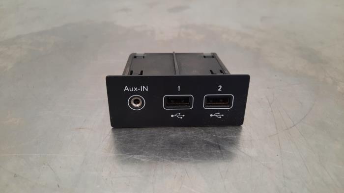 AUX / USB-Anschluss Renault Zoe