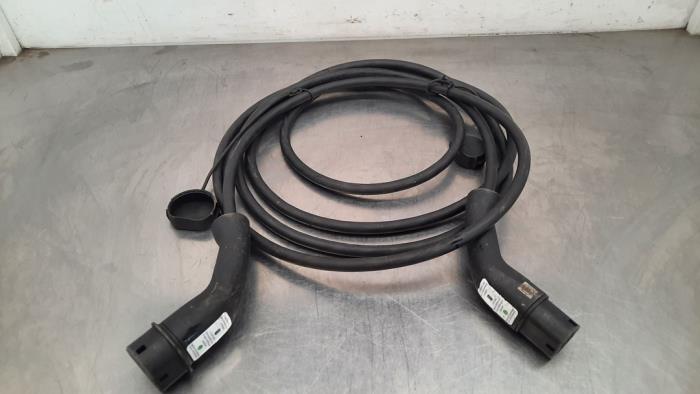 Hybrid charging cable Renault Zoe