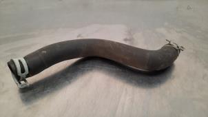 Gebruikte Radiateurslang Opel Astra K Sports Tourer 1.5 CDTi 105 12V Prijs € 24,20 Inclusief btw aangeboden door Autohandel Didier