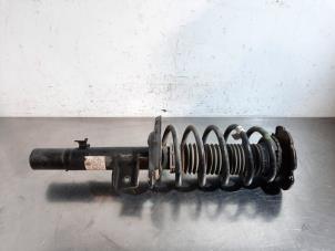 Gebruikte Schokdemper links-voor Landrover Range Rover Evoque (LVJ/LVS) 2.0 D 150 16V Prijs € 199,65 Inclusief btw aangeboden door Autohandel Didier