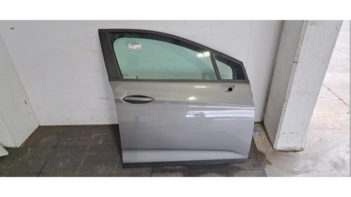 Portière 4portes avant droite Opel Astra