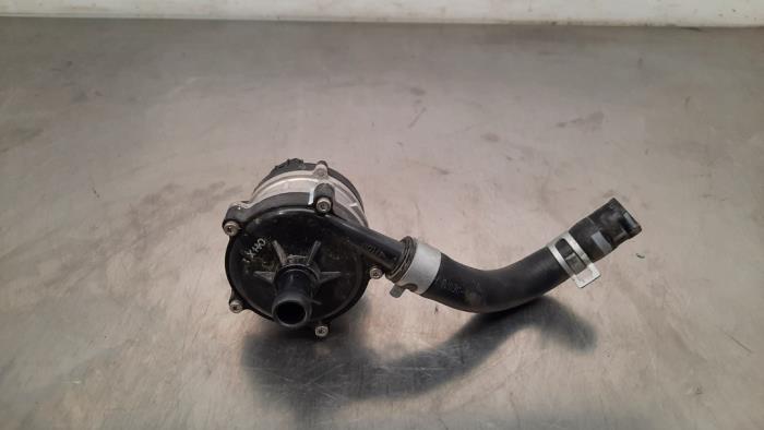 Additional water pump Kia Niro