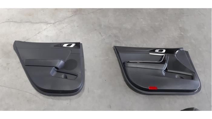 Bekleding Set (compleet) van een Kia Ceed Sportswagon (CDF) 1.0i T-GDi 12V 2022