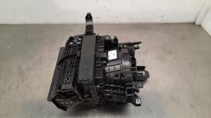 Gebruikte Kachelhuis Toyota Yaris IV (P21/PA1/PH1) 1.5 12V Hybrid 115 Prijs € 199,65 Inclusief btw aangeboden door Autohandel Didier