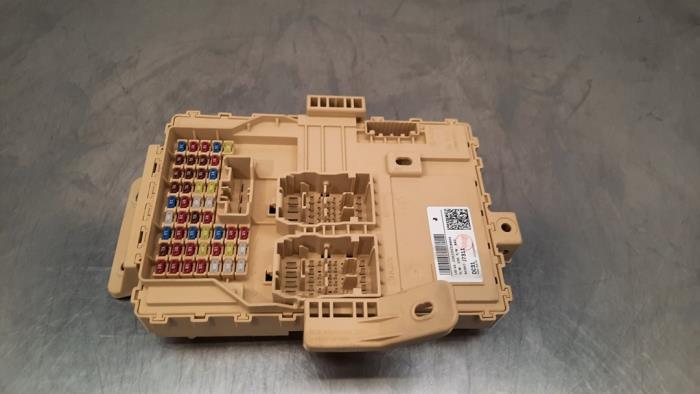 Fuse box Kia Pro Cee&#039;d