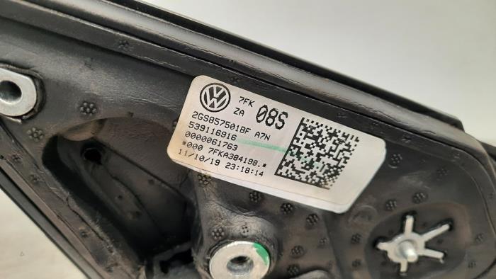 Spiegel Buiten links van een Volkswagen Polo VI (AW1) 1.0 MPI 12V 2019