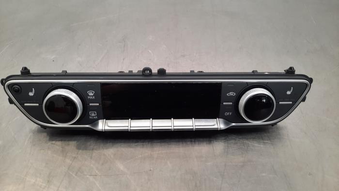 Air conditioning control panel Audi Q5