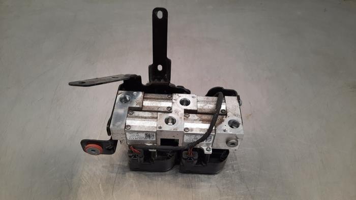 Hydraulic valve unit Audi Q5