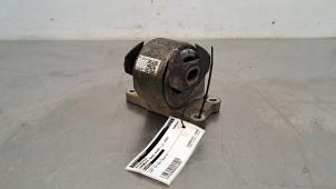 Gebruikte Motorsteun Landrover Range Rover IV (LG) 4.4 SDV8 32V Prijs € 36,30 Inclusief btw aangeboden door Autohandel Didier